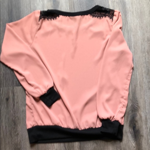 Bobeau long sleeved blouse Size Small - Picture 6 of 7